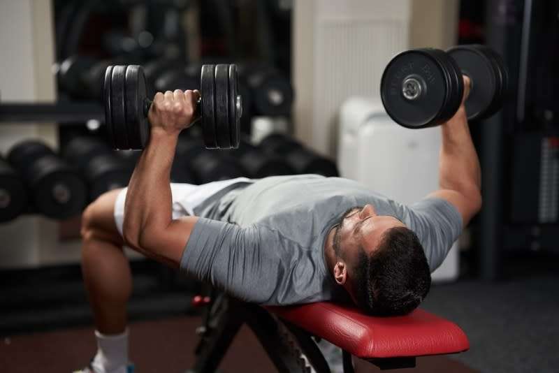 dumbell bench press